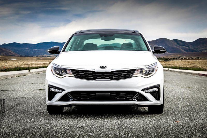 2019-kia-optima-front-view-carbuzz-632721.jpg