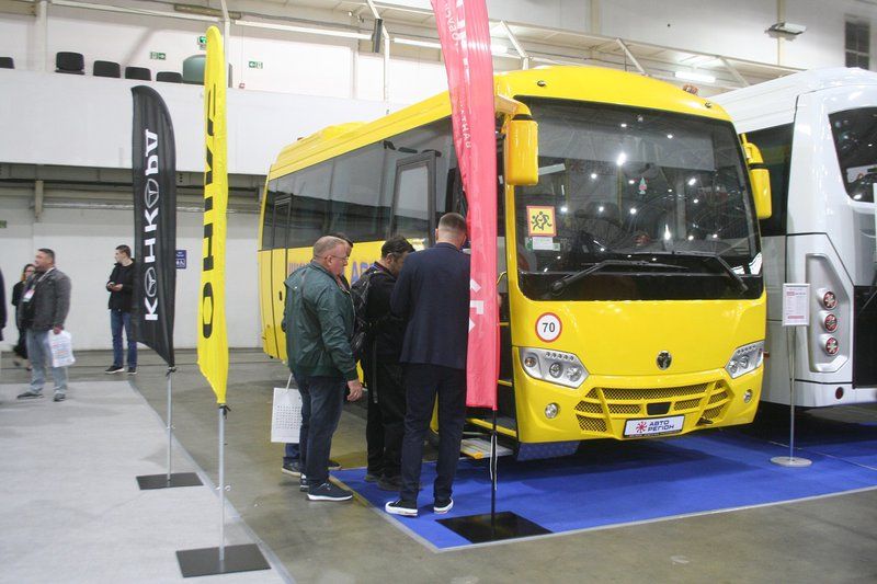 avtobusi-svitovogo-virobnika-temsa.JPG