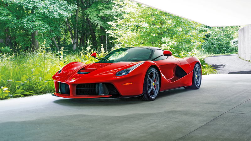 ferrari-simvol-statusa-v-dubae.png