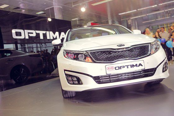 kia-optima-fl-yarkaya-premera-stolichnogo-avtoshou-2013_2.jpg