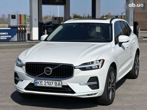 Volvo XC60 2022 - фото 10