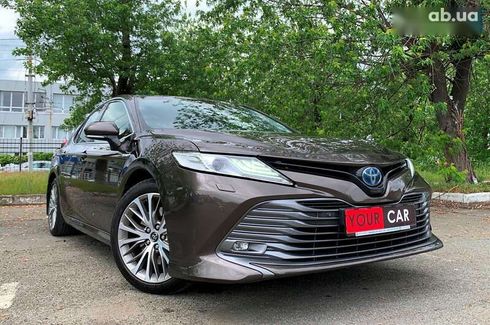Toyota Camry 2019 - фото 18