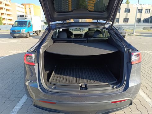 Tesla Model Y 2023 серый - фото 6