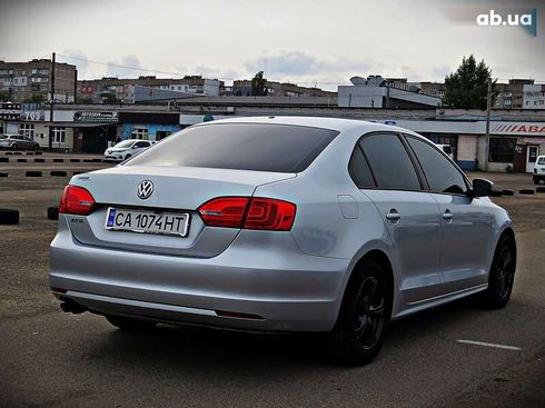 Volkswagen Jetta 2014 - фото 3