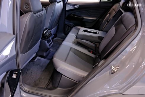 Volkswagen ID.4 2024 серый - фото 8