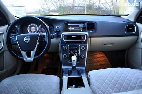 Volvo S60 2012 - фото 27