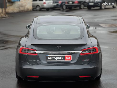 Tesla Model S 2017 серый - фото 14