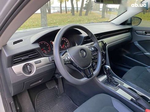 Volkswagen Passat 2020 - фото 16