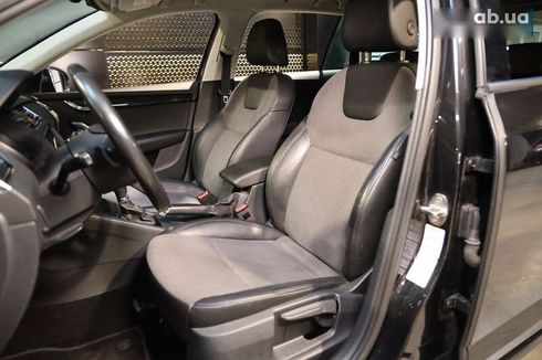 Skoda Octavia 2019 - фото 17