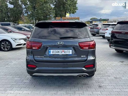 Kia Sorento 2019 - фото 6