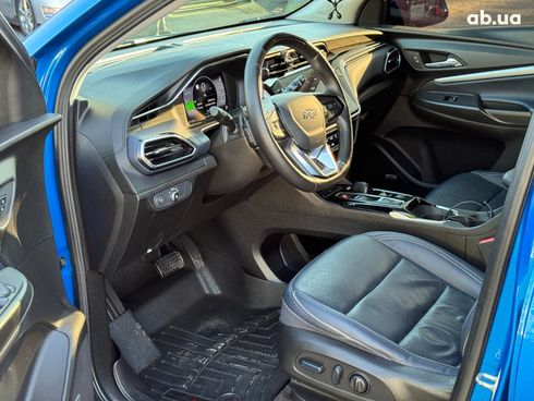 Chevrolet Bolt 2022 синий - фото 20