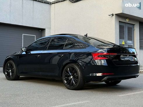 Skoda Superb 2020 - фото 25