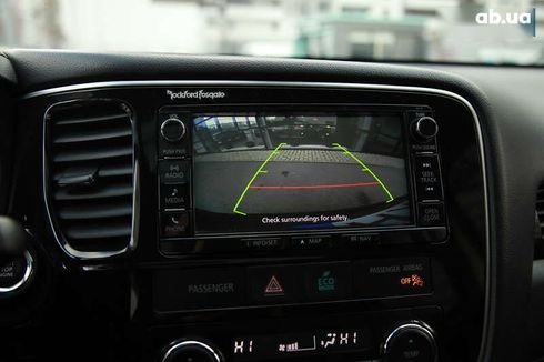 Mitsubishi Outlander 2015 - фото 16