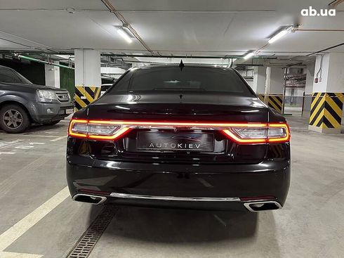 Lincoln Continental 2018 - фото 12
