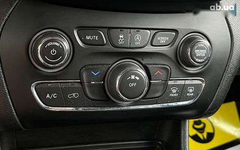 Jeep Cherokee 2018 - фото 16
