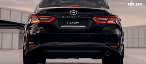 Toyota Camry 2023 - фото 2