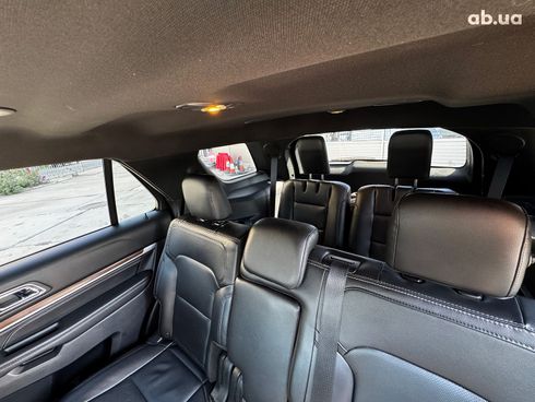 Ford Explorer 2018 серый - фото 29