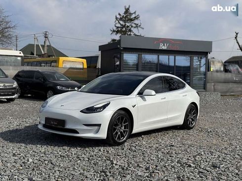 Tesla Model 3 2020 - фото 8