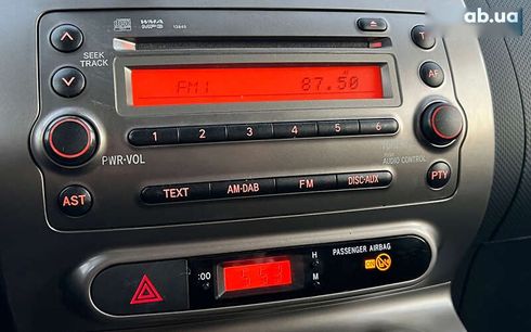 Toyota Urban Cruiser 2011 - фото 13