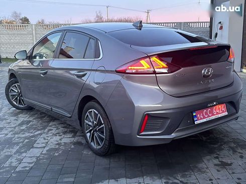 Hyundai Ioniq 2019 - фото 13