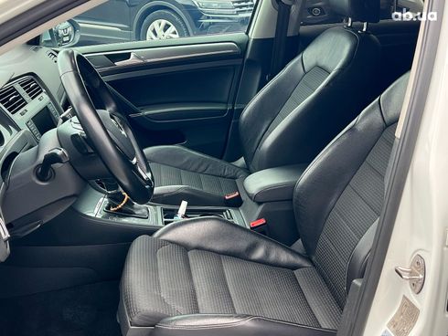 Volkswagen Golf 2016 белый - фото 21