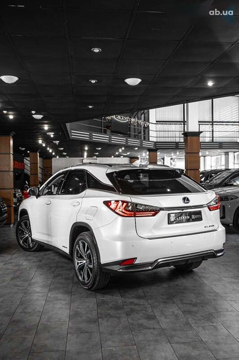 Lexus RX 2021 - фото 22