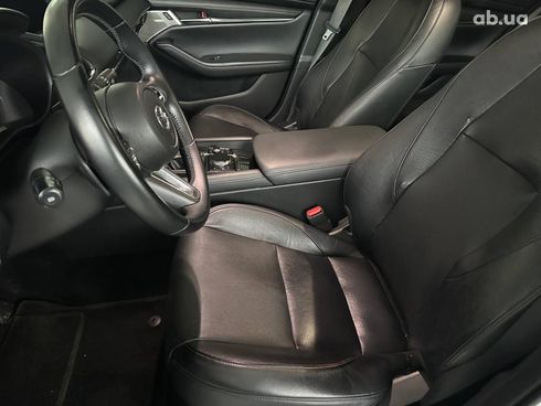 Mazda 3 2019 белый - фото 15