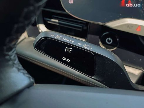 Porsche Taycan 2021 - фото 20