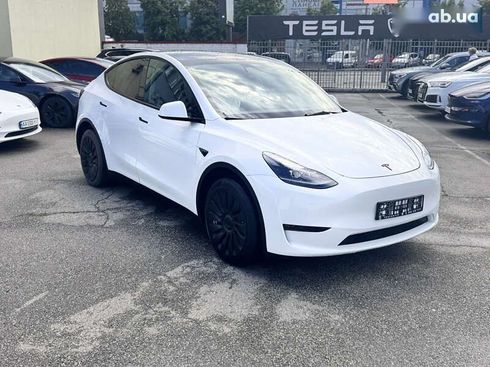 Tesla Model Y 2023 - фото 10