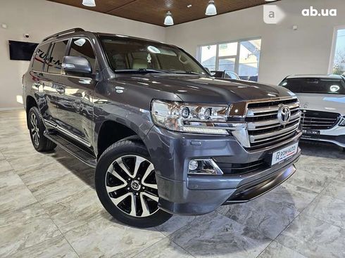 Toyota Land Cruiser 2016 - фото 27