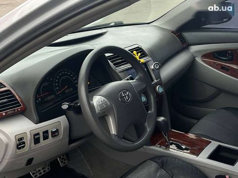 Toyota Camry 2008 - фото 9