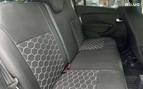 Renault Sandero 2021 - фото 18