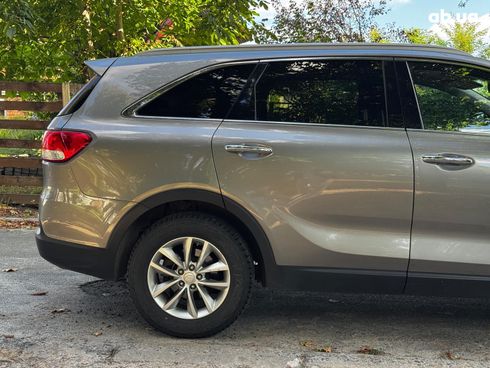 Kia Sorento 2016 серый - фото 5