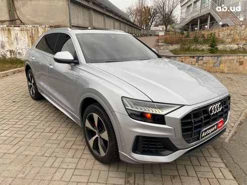 Audi Q8 2019 серый - фото 7