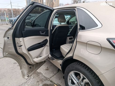 Ford Edge 2017 бежевый - фото 12
