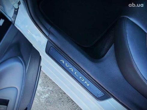 Toyota Avalon 2018 - фото 30