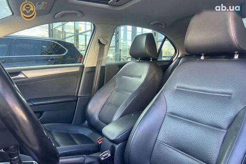 Volkswagen Jetta 2015 - фото 10