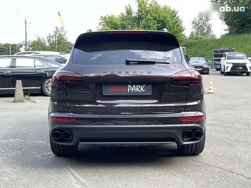 Porsche Cayenne 2015 - фото 14