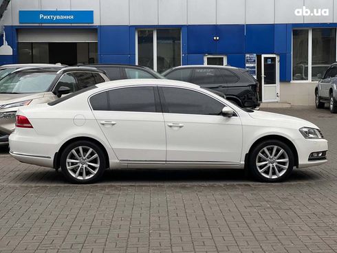 Volkswagen passat b7 2012 белый - фото 10