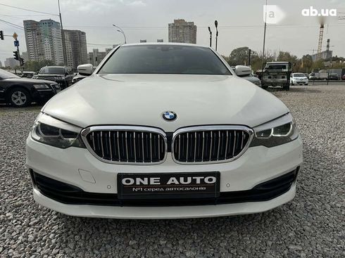 BMW 5 серия 2018 - фото 3