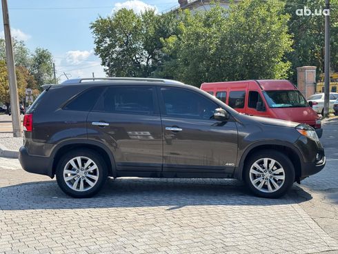 Kia Sorento 2010 коричневый - фото 6