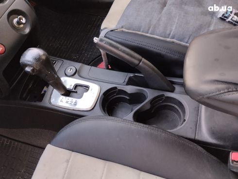Mitsubishi Outlander 2005 серебристый - фото 3