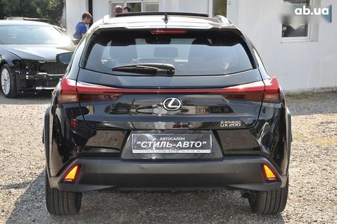 Lexus UX 2019 - фото 10