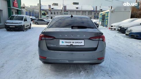 Skoda Octavia 2023 - фото 22