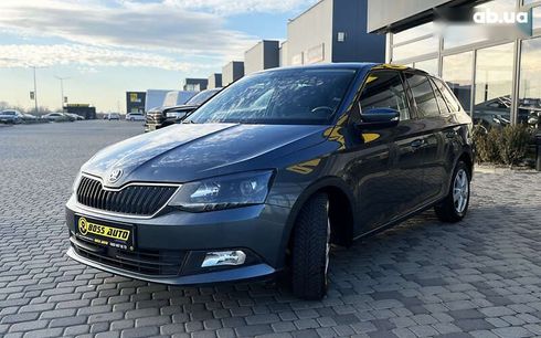 Skoda Fabia 2017 - фото 3
