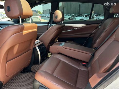 BMW 5 серия 2013 белый - фото 33