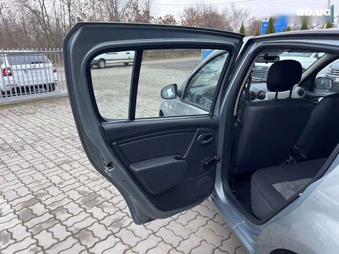 Dacia Sandero 2009 - фото 27