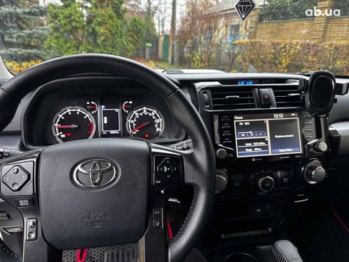 Toyota 4Runner 2019 белый - фото 28