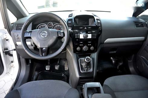 Opel Zafira 2014 - фото 21