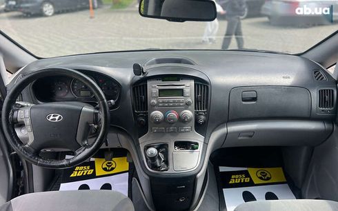 Hyundai H-1 2012 - фото 13